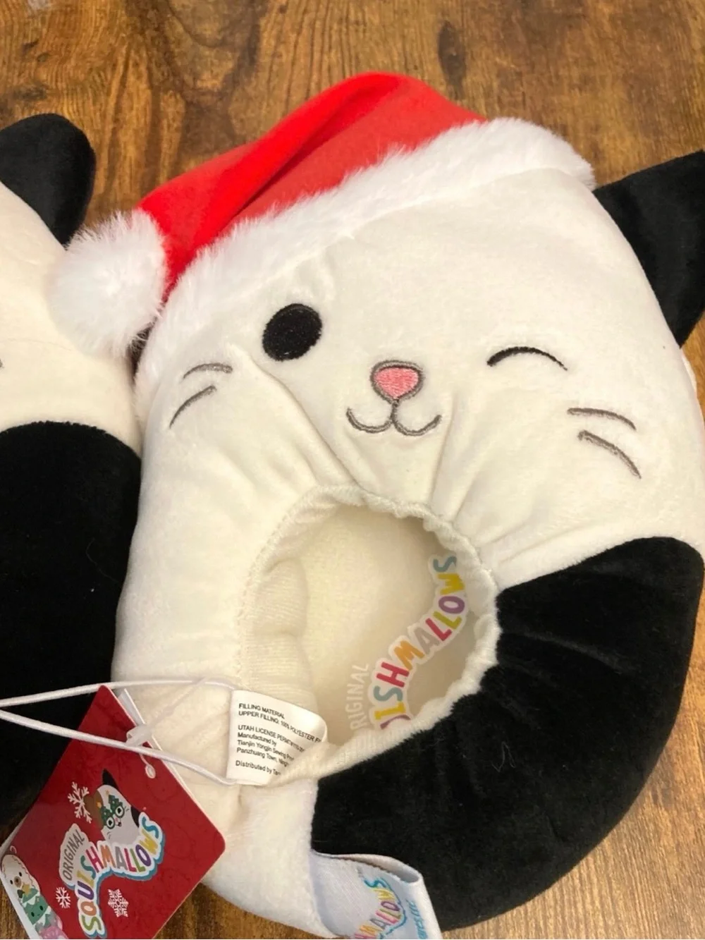 Squishmallows Kids' Santa Hat Cat Slippers - Off-White Size 13-1 New
